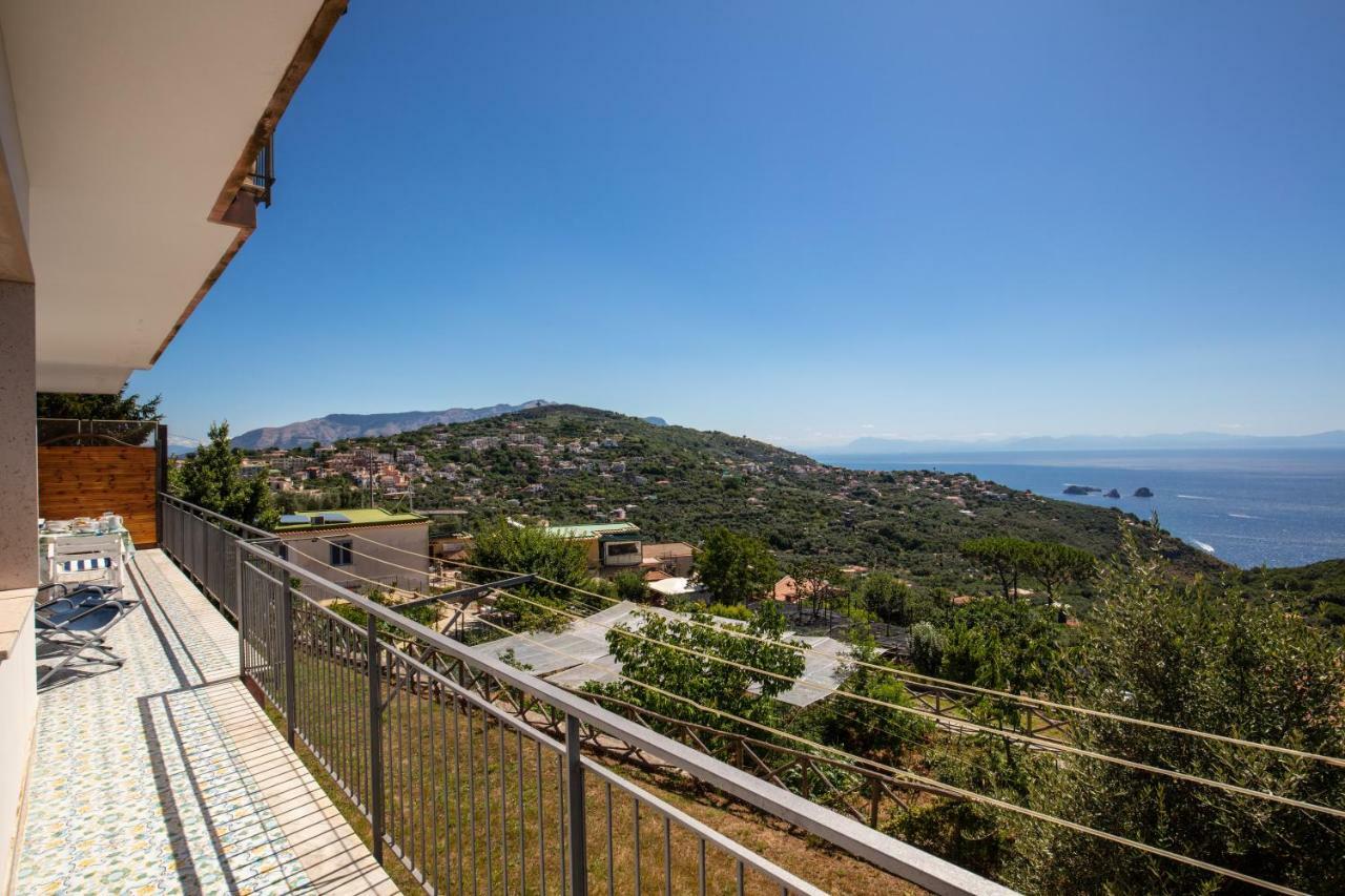 Geca'S House - Panoramic Sea View Studio Massa Lubrense Exteriör bild